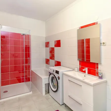 Alaga C Apartment
